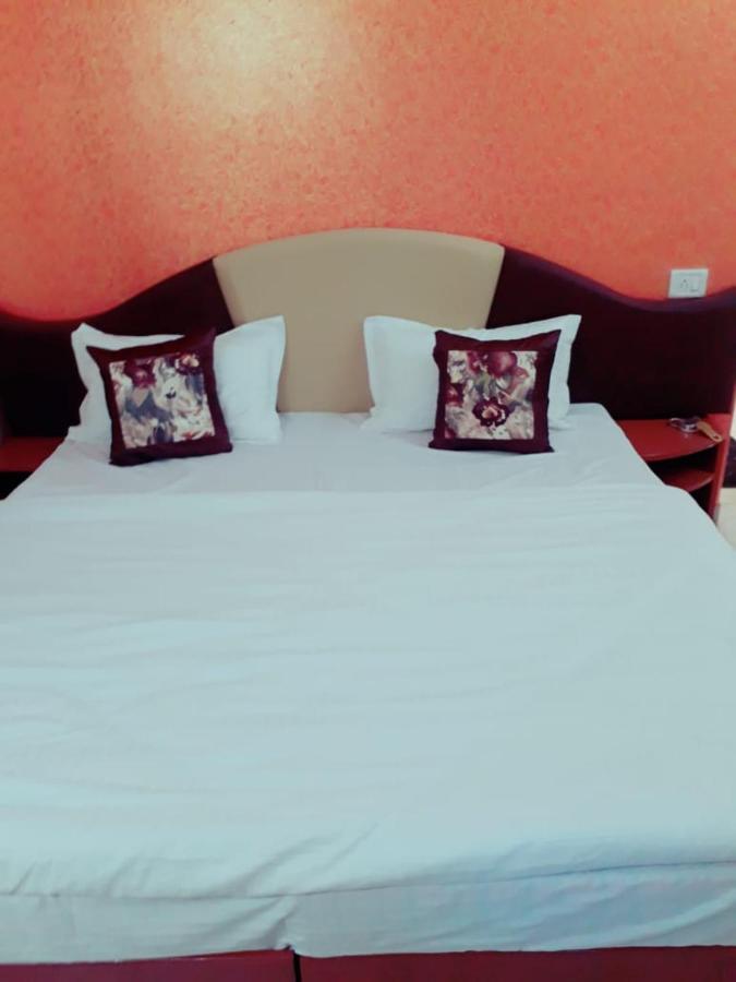 Paradise Hotel For Couples 卜山 外观 照片